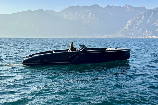 Verdeblu Boat Rental - Frauscher 1017 lido | Noleggio motoscafo sul Lago di Garda