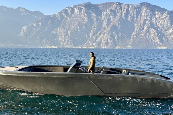 Verdeblu Boat Rental - Frauscher 1017 lido | Noleggio motoscafo sul Lago di Garda