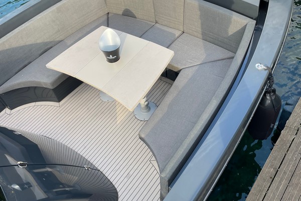 Verdeblu Boat Rental - Frauscher 1017 lido | Noleggio motoscafo sul Lago di Garda